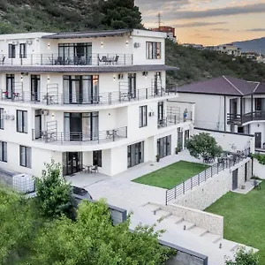 2* Hotel Basa Boutique с бассейном